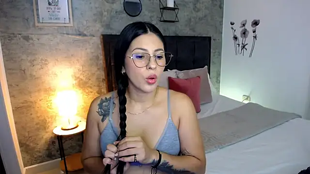 Snapshot of isa_cruzx chatting on 18, 5, 2026 isa cruzx online show from 18, 5, 2026