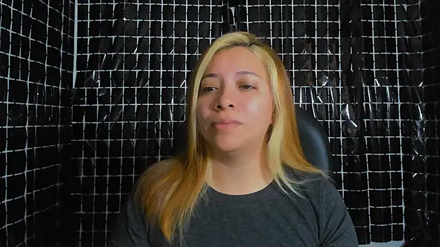 MissAlmaFenix online show from 2, 6, 2026