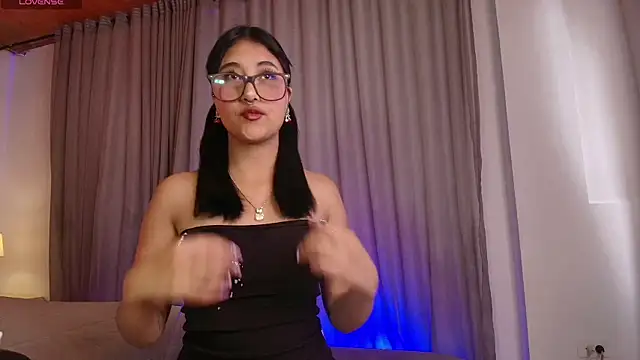 Molly Hils789 online show from 26, 5, 2026