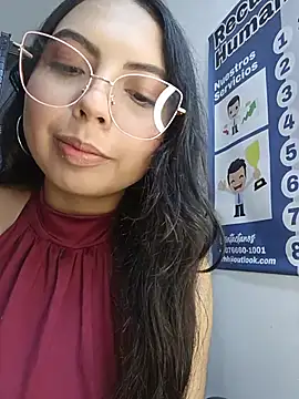 JENNIFER  03 online show from 4, 8, 2026