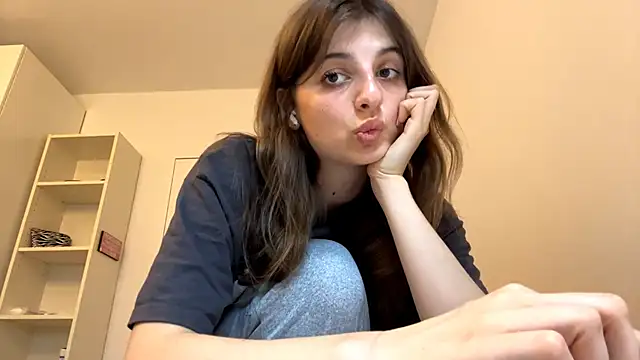 Snapshot of ActaedCottage chatting on 17, 5, 2026 ActaedCottage online show from 17, 5, 2026