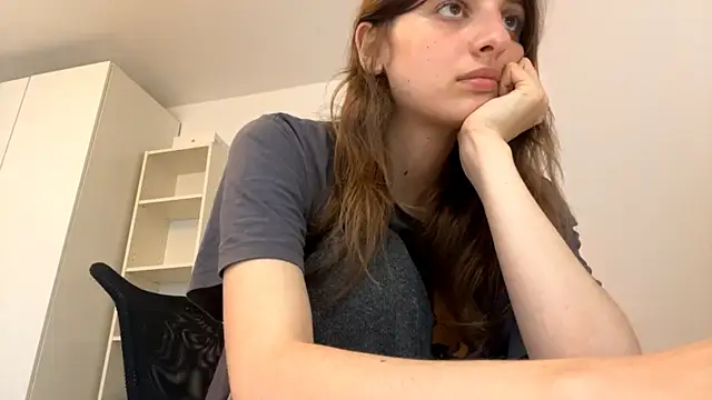 Snapshot of ActaedCottage chatting on 4, 6, 2026 ActaedCottage online show from 4, 6, 2026