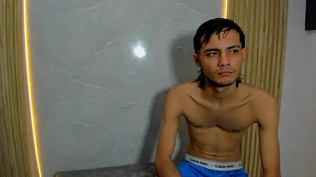 Snapshot of Fresh_Kitten chatting on 11, 5, 2026 Fresh Kitten online show from 11, 5, 2026