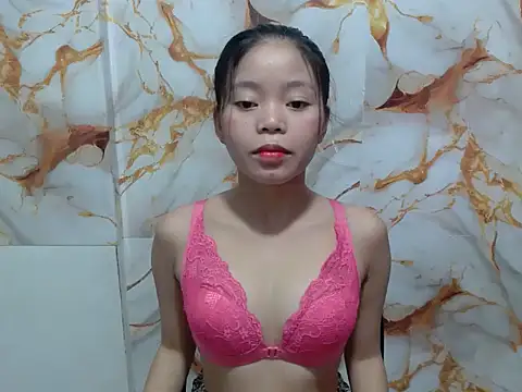 Sweet Sarah69 online show from 17, 6, 2026