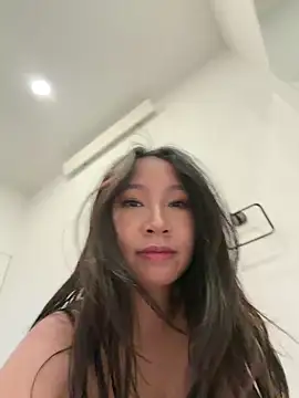 petiteTai online show from 4, 5, 2026