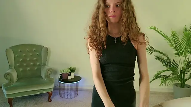 Mila Stain online show from 19, 5, 2026