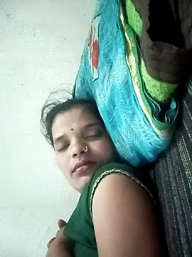 Student garl 1 online show from 18, 5, 2026