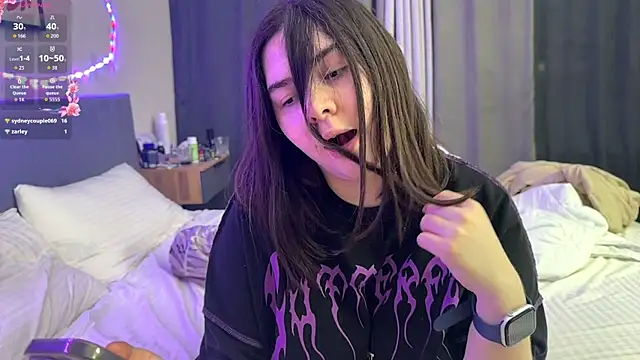 hot vampire online show from 12, 5, 2026