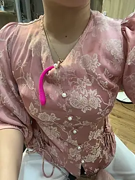cherry by online show from 23, 5, 2026
