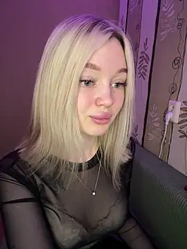 Velvet Doll  online show from 26, 5, 2026