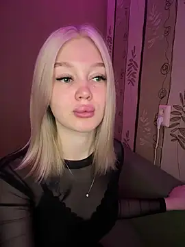 Velvet Doll  online show from 31, 5, 2026