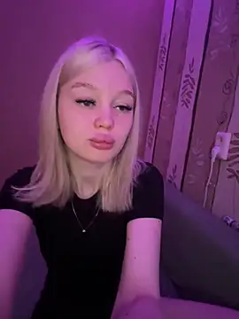 Velvet Doll  online show from 5, 6, 2026