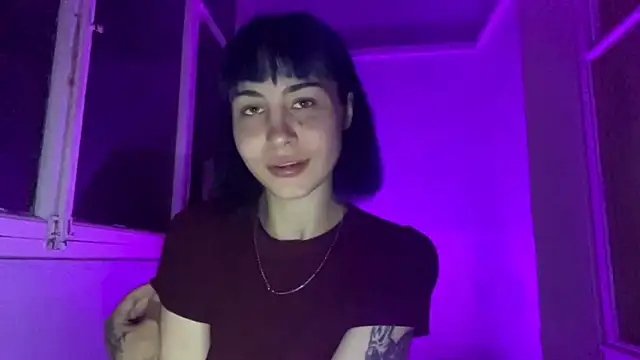 SuccubKira online show from 4, 6, 2026