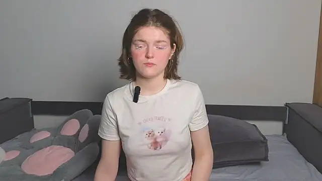 Snapshot of Annpopsy chatting on 8, 5, 2026 Annpopsy online show from 8, 5, 2026