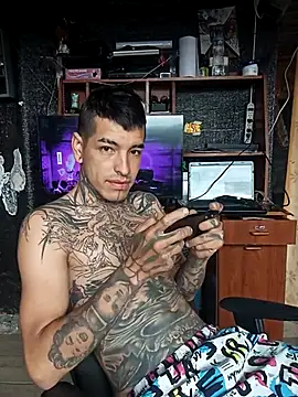 demoni0802 online show from 11, 5, 2026