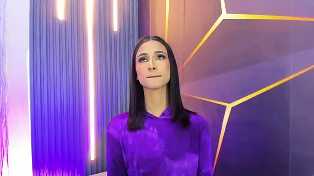 Miss Isa  online show from 13, 5, 2026