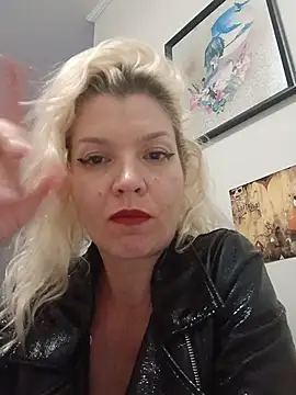 Snapshot of GoldenLatinax chatting on 20, 7, 2026 GoldenLatinax online show from 20, 7, 2026
