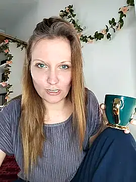Candy Cougar online show from 9, 5, 2026