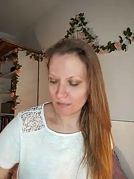 Candy Cougar online show from 20, 5, 2026