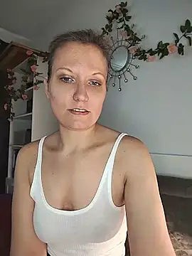 Candy Cougar online show from 18, 6, 2026