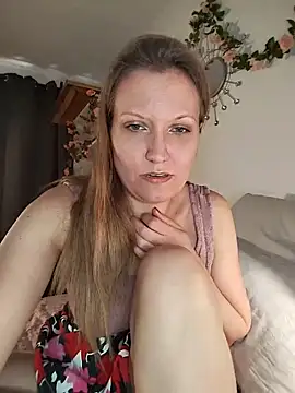 Candy Cougar online show from 5, 6, 2026