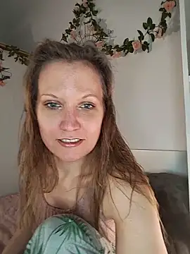 Candy Cougar online show from 17, 6, 2026
