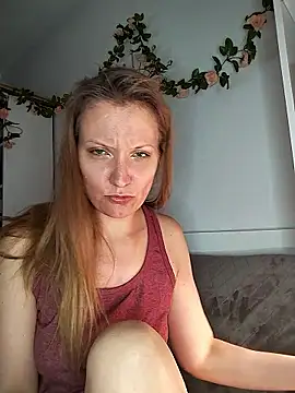 Candy Cougar online show from 19, 6, 2026
