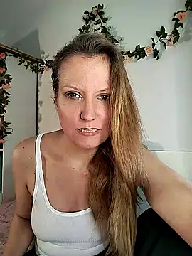 Candy Cougar online show from 25, 5, 2026
