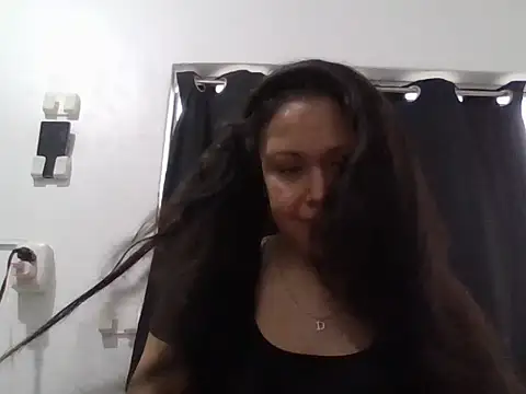 KeniaLuna online show from 30, 7, 2026