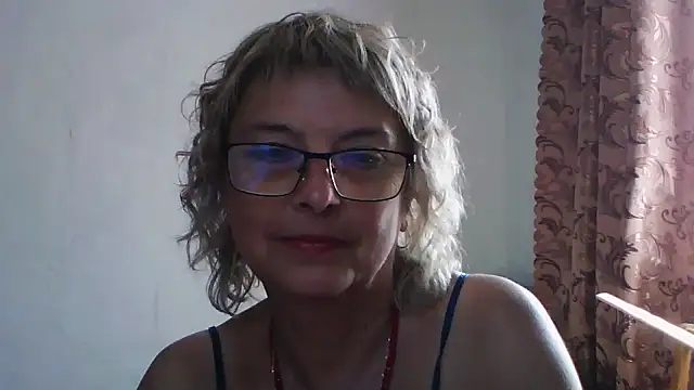 ElizabethGorden online show from 17, 7, 2026