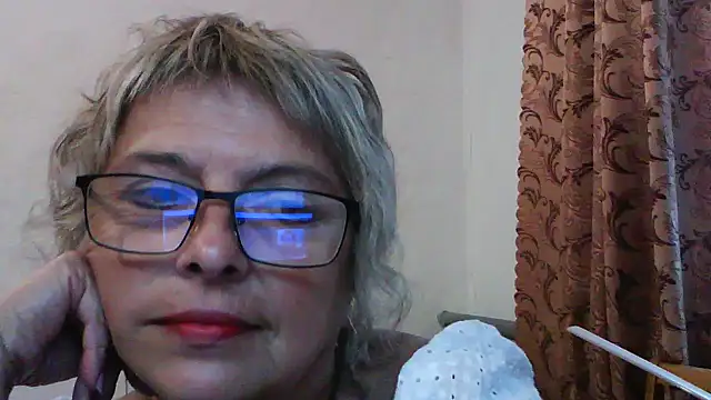 ElizabethGorden online show from 23, 7, 2026