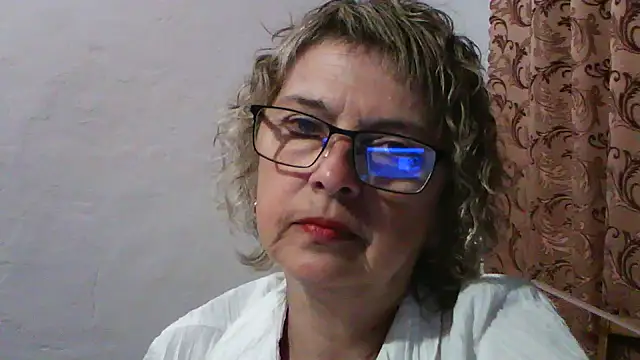 ElizabethGorden online show from 17, 6, 2026