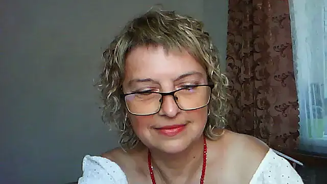 ElizabethGorden online show from 26, 6, 2026