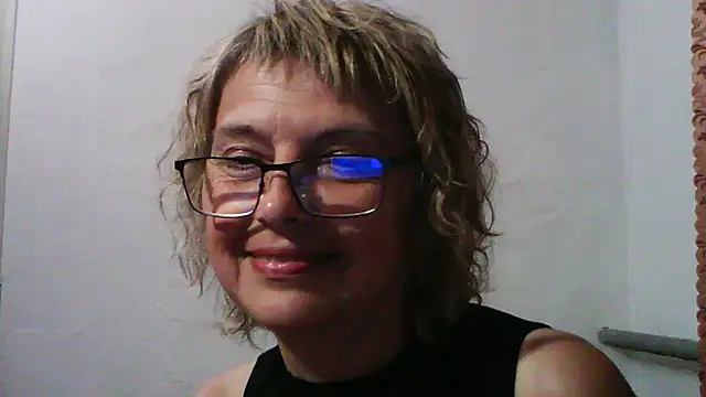ElizabethGorden online show from 28, 6, 2026