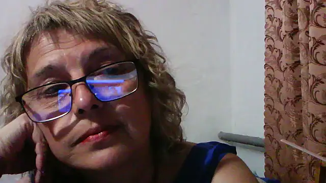 ElizabethGorden online show from 27, 6, 2026