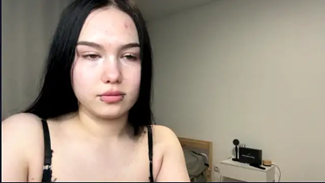 Snapshot of PlushPeep chatting on 31, 5, 2026 PlushPeep online show from 31, 5, 2026
