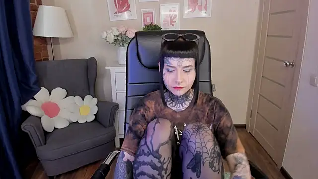 Bloood  Mary online show from 19, 6, 2026