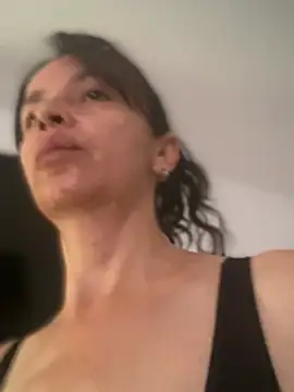 Soy Camila8 online show from 15, 5, 2026