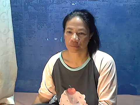 hotchilimom online show from 24, 11, 2025