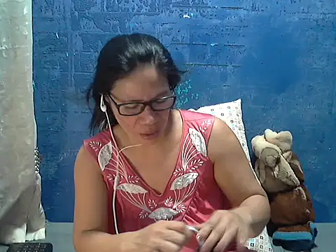 hotchilimom online show from 16, 5, 2026