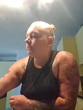 Lady Peggi online show from 5, 6, 2026