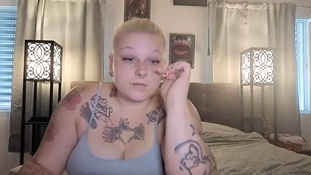 Lady Peggi online show from 8, 6, 2026