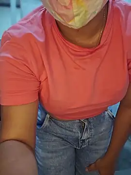 sluttytitties69 online show from 15, 6, 2026