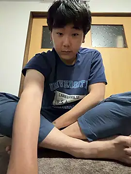 YuuYuu 010 online show from 11, 6, 2026