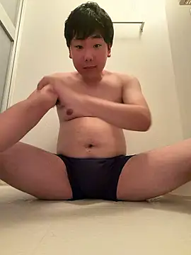 YuuYuu 010 online show from 26, 5, 2026
