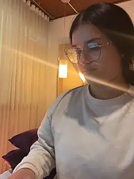 Xhelen 1 online show from 19, 5, 2026
