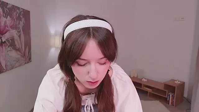 Kira  candy online show from 14, 5, 2026