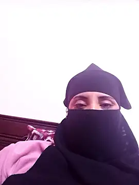 Snapshot of hiba44 chatting on 7, 5, 2026 hiba44 online show from 7, 5, 2026
