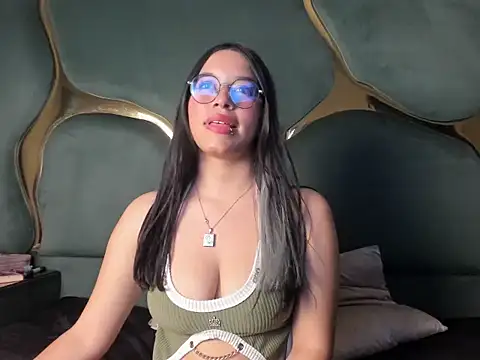 CrystalAllure online show from 14, 5, 2026