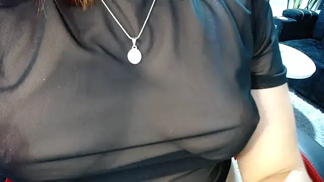 Snapshot of sweet_bella_29 chatting on 20, 6, 2026 sweet bella 29 online show from 20, 6, 2026